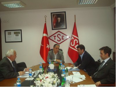 22 KASIM 2011 SALI GÜNÜ SAAT 16:30’DA ODA YÖNETİM KURULU ÜYELERİMİZ VE TÜRK STANDARTLARI ENSTİTÜSÜ TARAFINDANGÖRÜŞME YAPILDI.