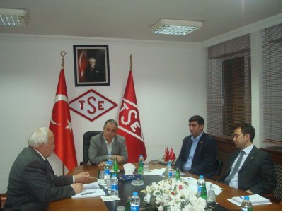 22 KASIM 2011 SALI GÜNÜ SAAT 16:30’DA ODA YÖNETİM KURULU ÜYELERİMİZ VE TÜRK STANDARTLARI ENSTİTÜSÜ TARAFINDANGÖRÜŞME YAPILDI.