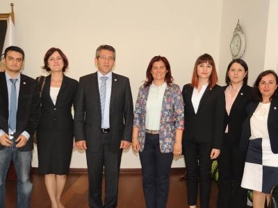 TMMOB ÇEVRE MÜHENDİSLERİ ODASI AYDIN İL TEMSİLCİLİĞİ YÖNETİM KURULU OLARAK AYDIN BÜYÜKŞEHİR BELEDİYESİ BELEDİYE BAŞKANI SAYIN ÖZLEM ÇERÇİOĞLU’NA ZİYARET