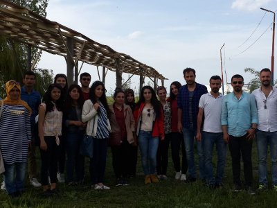  ÇEVRE MÜHENDİSLERİ ODASI VAN İL TEMSİLCİLİĞİ, YÜZÜNCÜ YIL ÜNİVERSİTESİ DEĞERLİ HOCALARI İLE DEĞERLİ ÇEVRE MÜHENDİSLERİ ÖĞRENCİLERİNİ VAN`IN EŞSİZ DOĞASINDA BİR ARAYA GETİRDİ. 