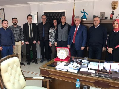 İLLER BANKASI KONYA BÖLGE MÜDÜRÜ SN. YÜKSEL DEMİRCİ BEYE VE MESLEKTAŞLARIMIZA ŞUBE YÖNETİM KURULUMUZDAN ZİYARET